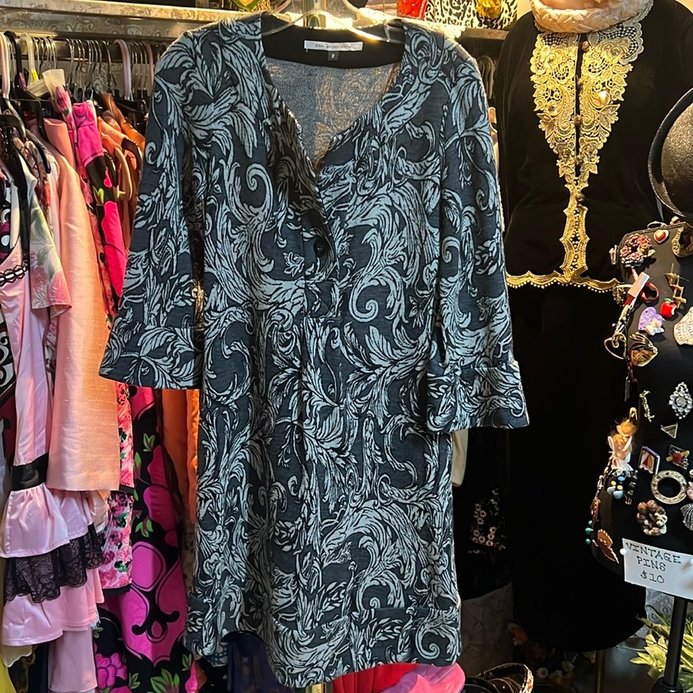 Diane von Furstenberg DVF Gray Black Baroque Scroll Print Dress – Size